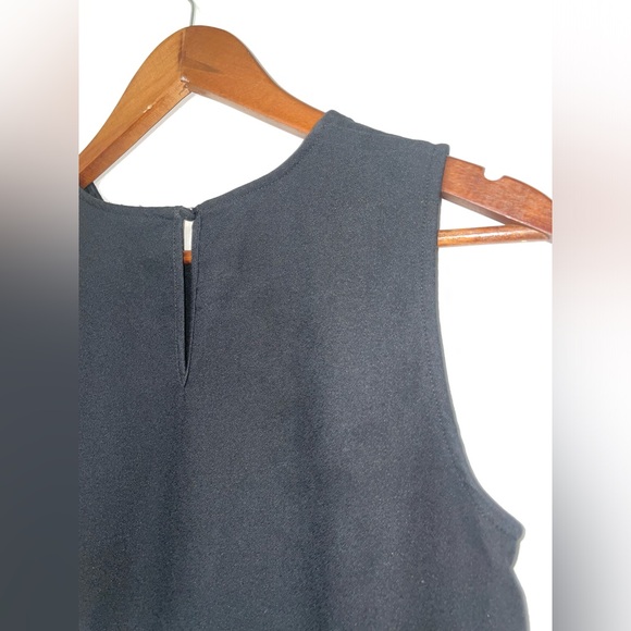 WHO WHAT WEAR Black Sleeveless Long Ruffled Tank Top Blouse keyhole back EUC - Picture 11 of 15